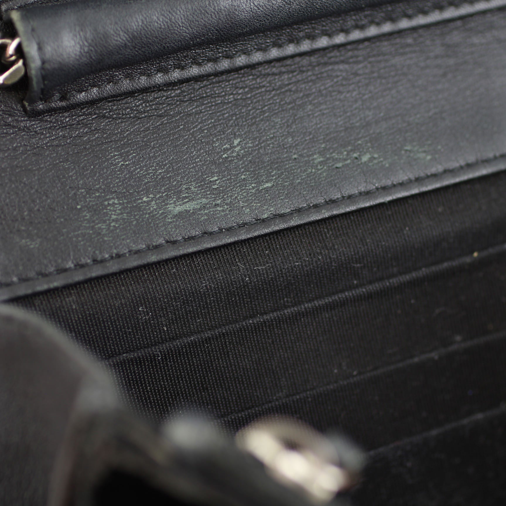 Chanel Brilliant Wallet on Chain Stain