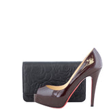 Chanel Camellia Wallet on Chain Scale