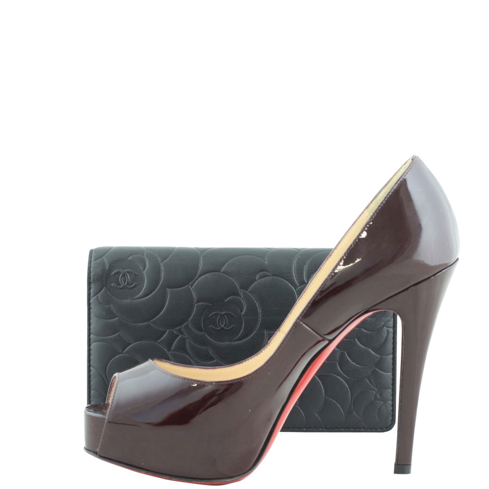 Chanel Camellia Yen Wallet Scale