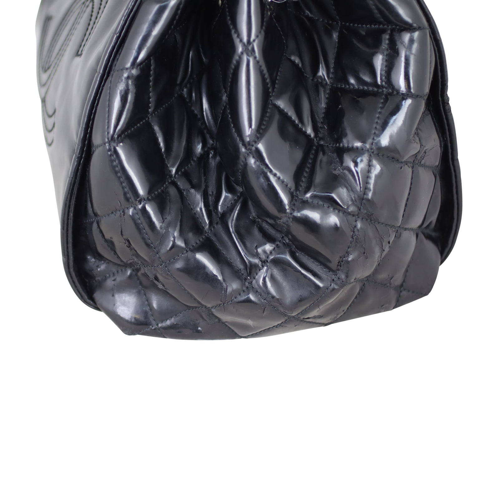 Chanel CC Lipstick Ligne Accordion Tote Corner