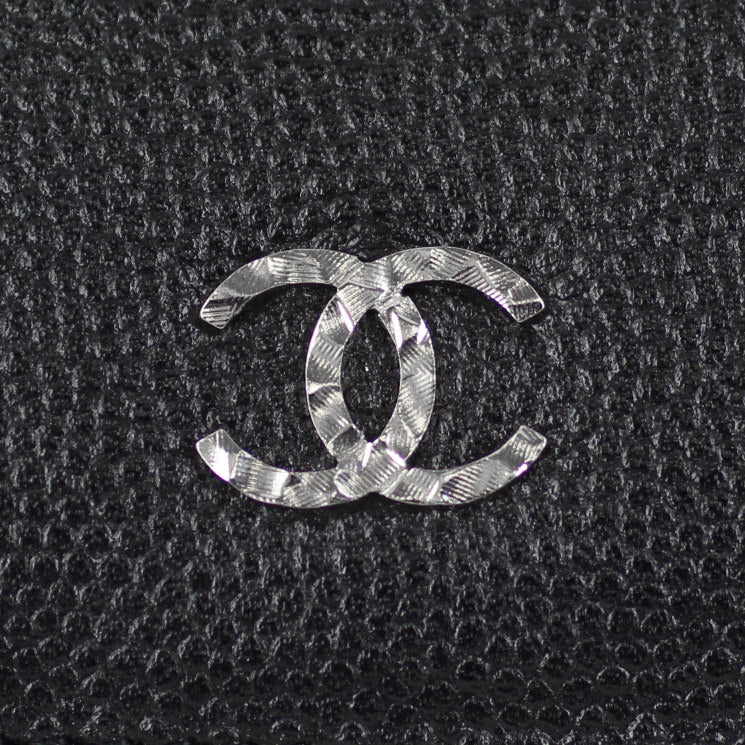 Chanel CC Yen Wallet Logo