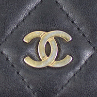 Chanel CC Yen Wallet Logo