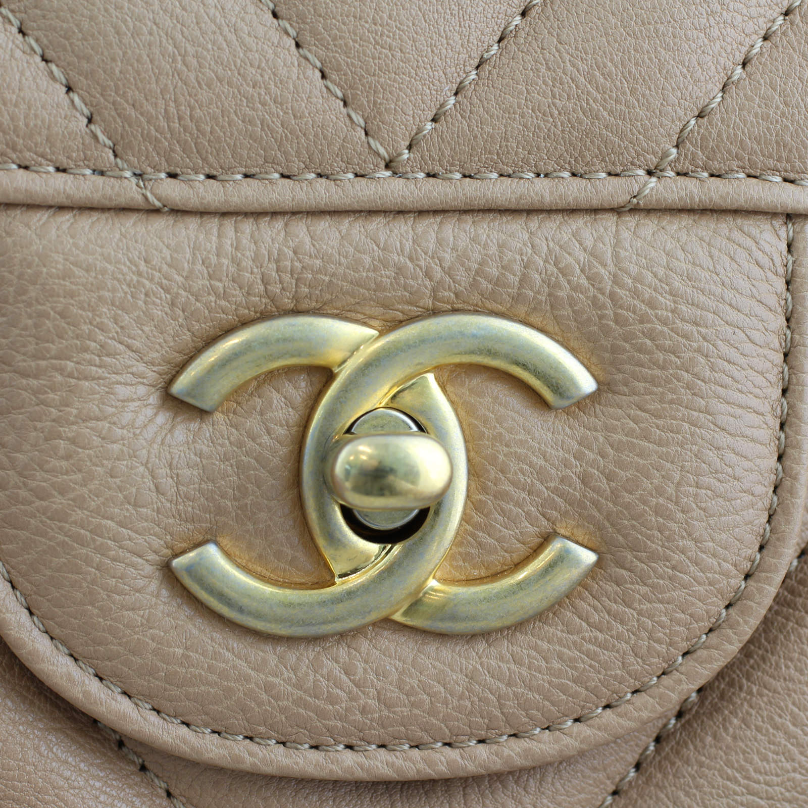 Chanel Classic Double Flap Jumbo Chevron turnlock