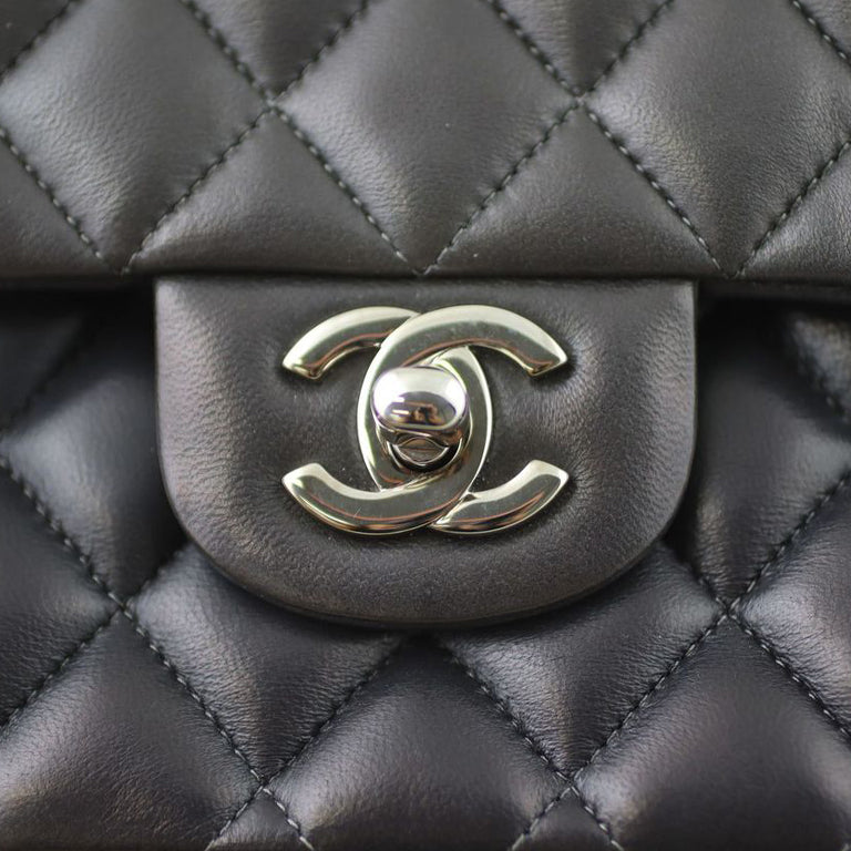 Chanel Classic Double Flap Medium Center