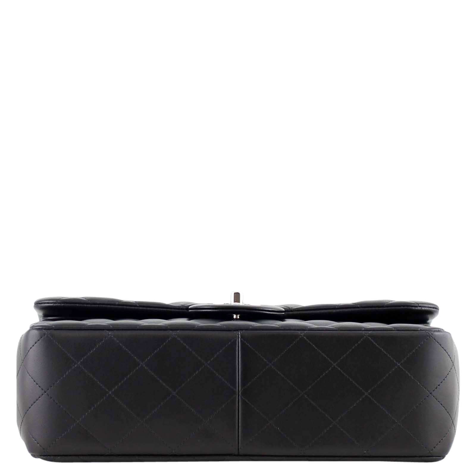 Chanel Classic Double Flap Jumbo base