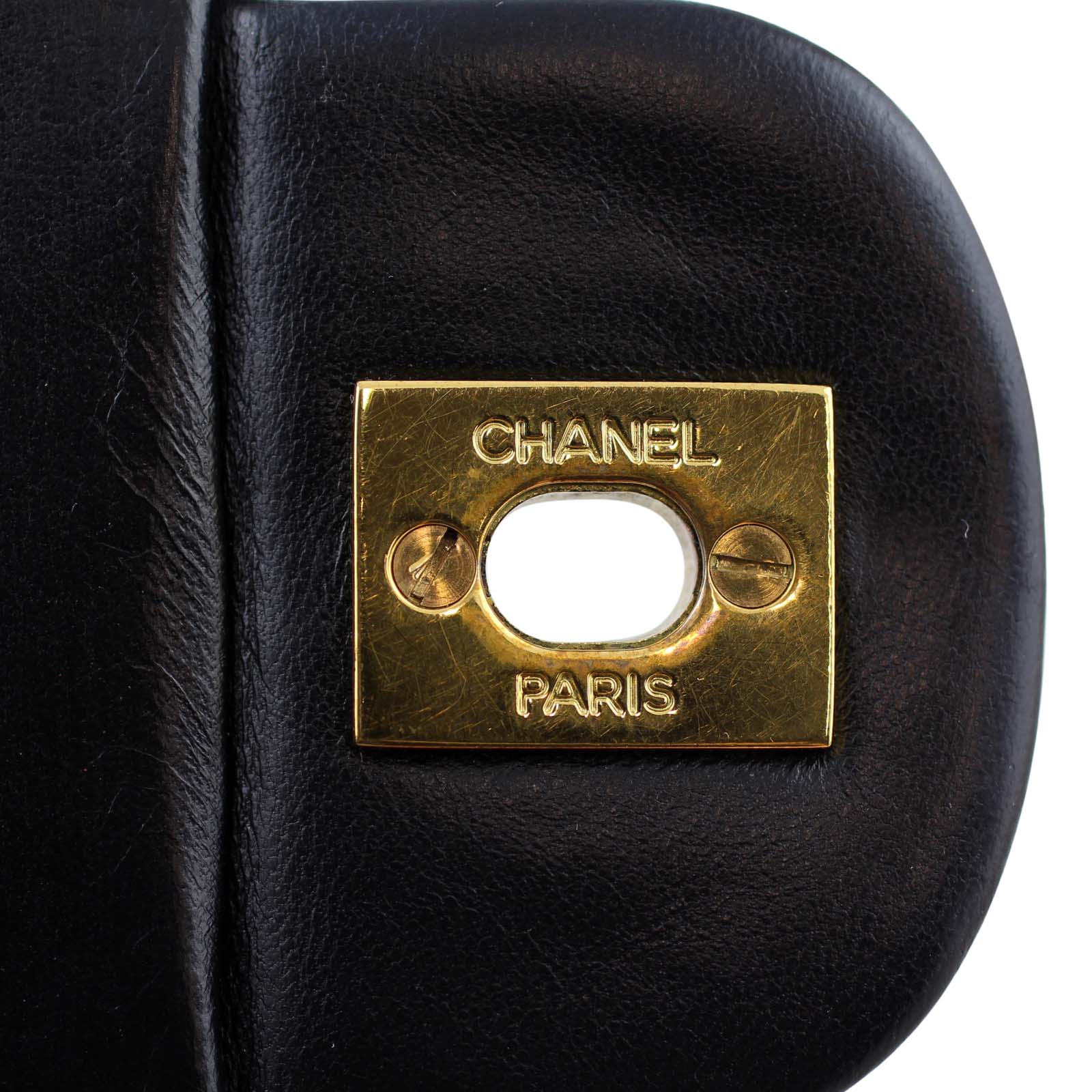 Chanel Classic Double Flap Medium Vintage Chanel plate