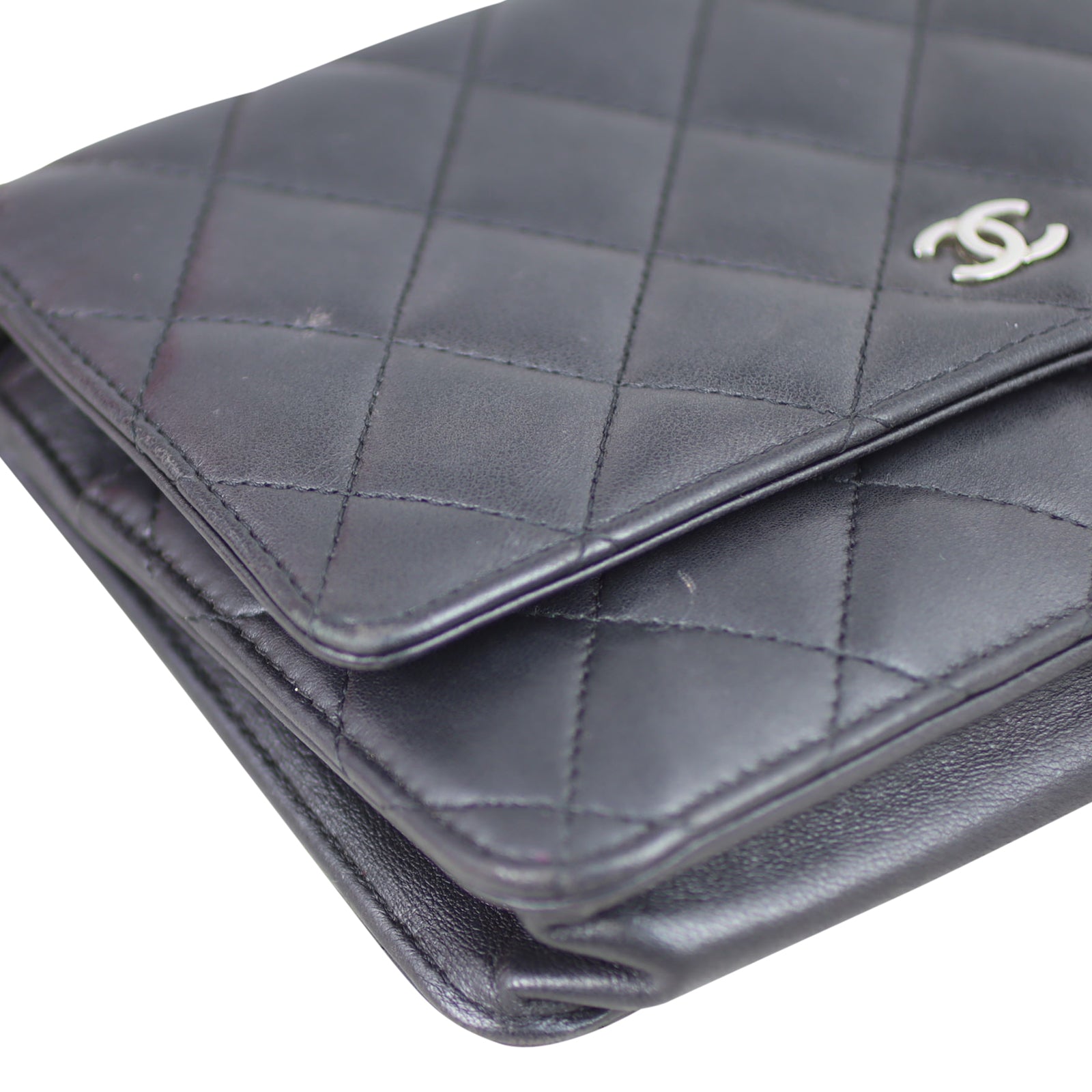 Chanel Classic Wallet on Chain Corner