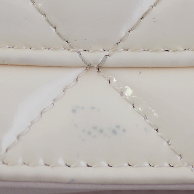 Chanel Classic Wallet on Chain Stain