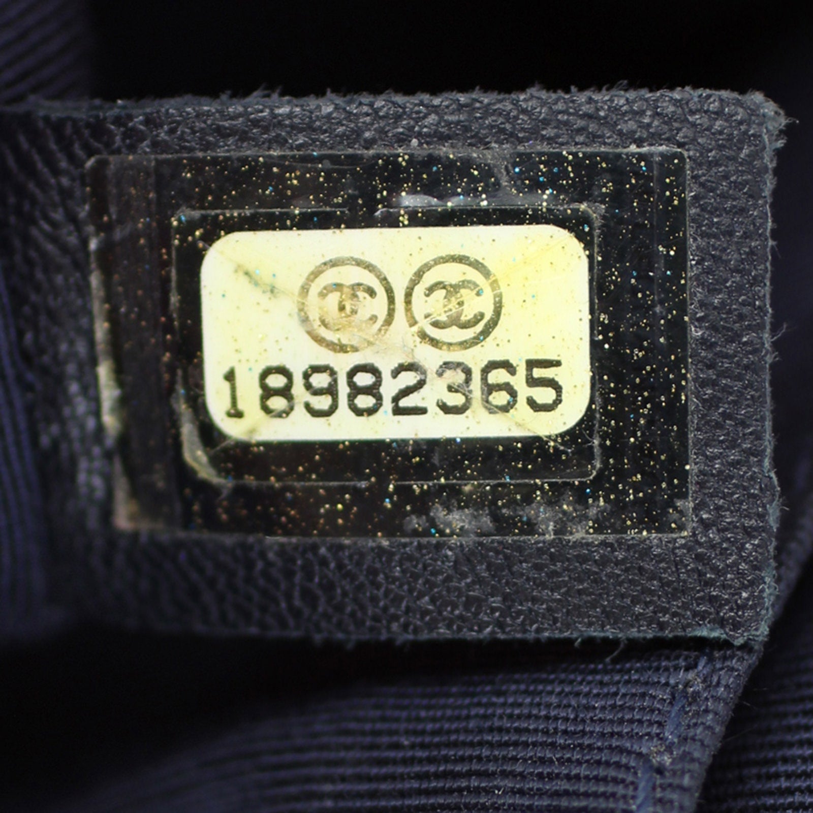 Chanel Cube Boy Bag Medium code