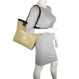 Chanel Deauville Small mannequin