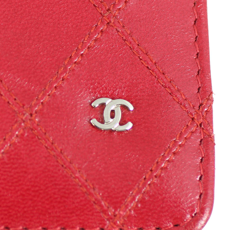Chanel Double Stitch Yen Wallet Logo