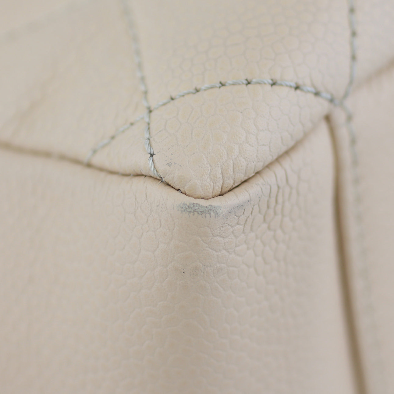 Chanel Grand Shopping Tote Edge