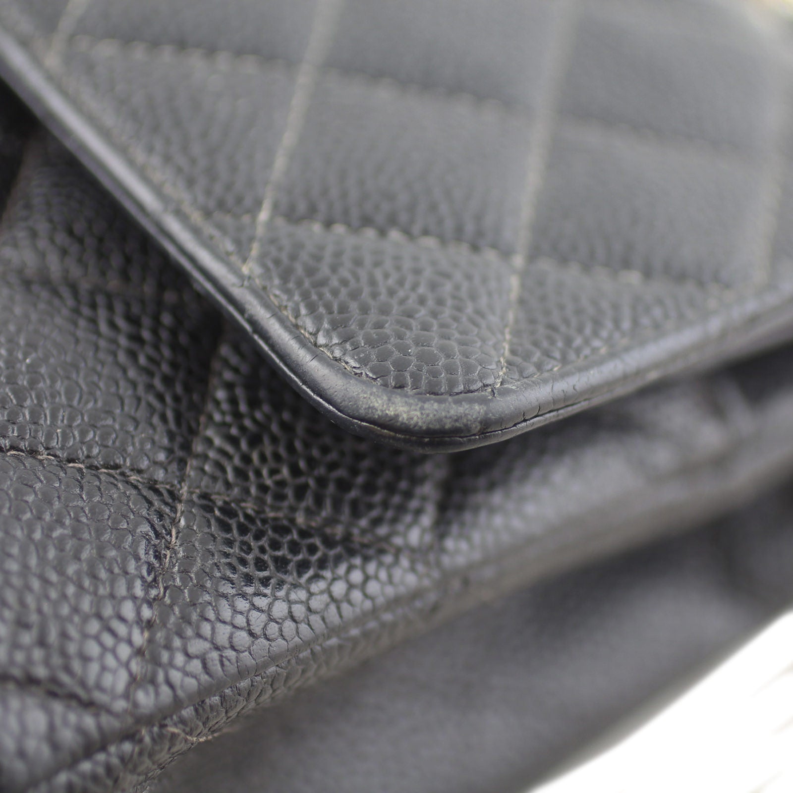 Chanel Classic Double Flap Medium Rubbing