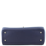 Chanel Neo Executive Shopping Tote base