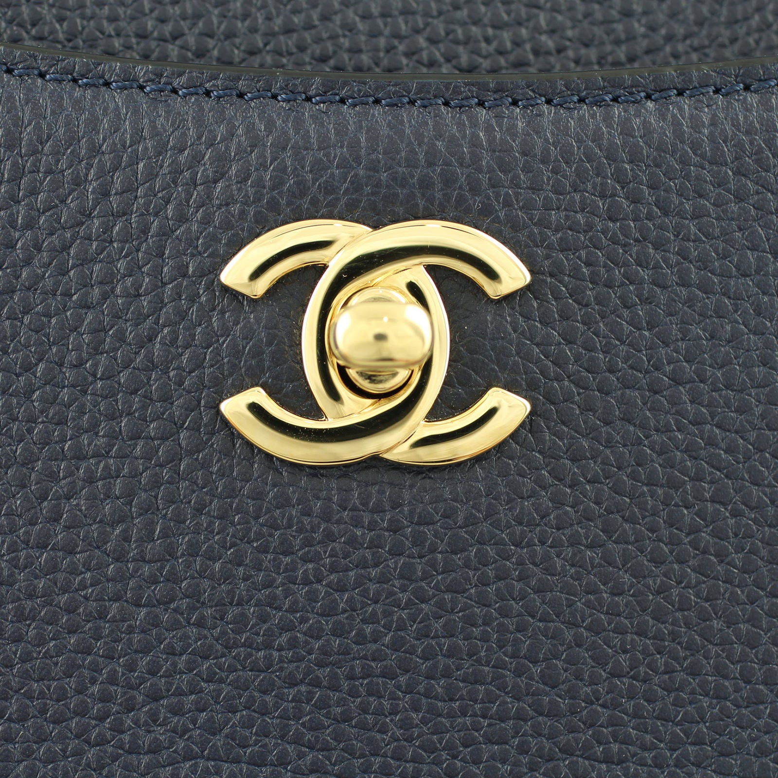 Chanel Neo Executive Shopping Tote CC