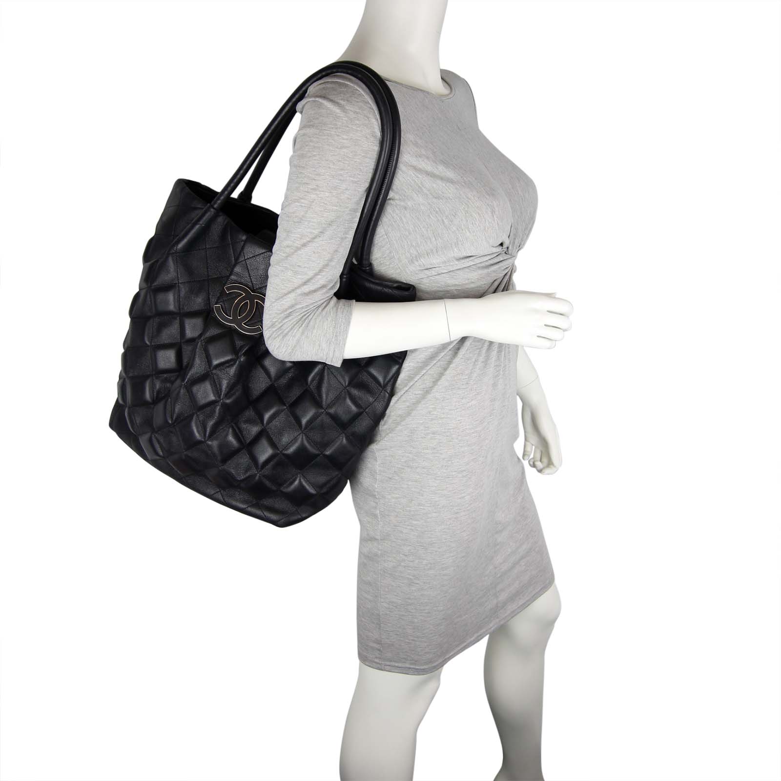 Chanel Sloane Large Tote Mannequin