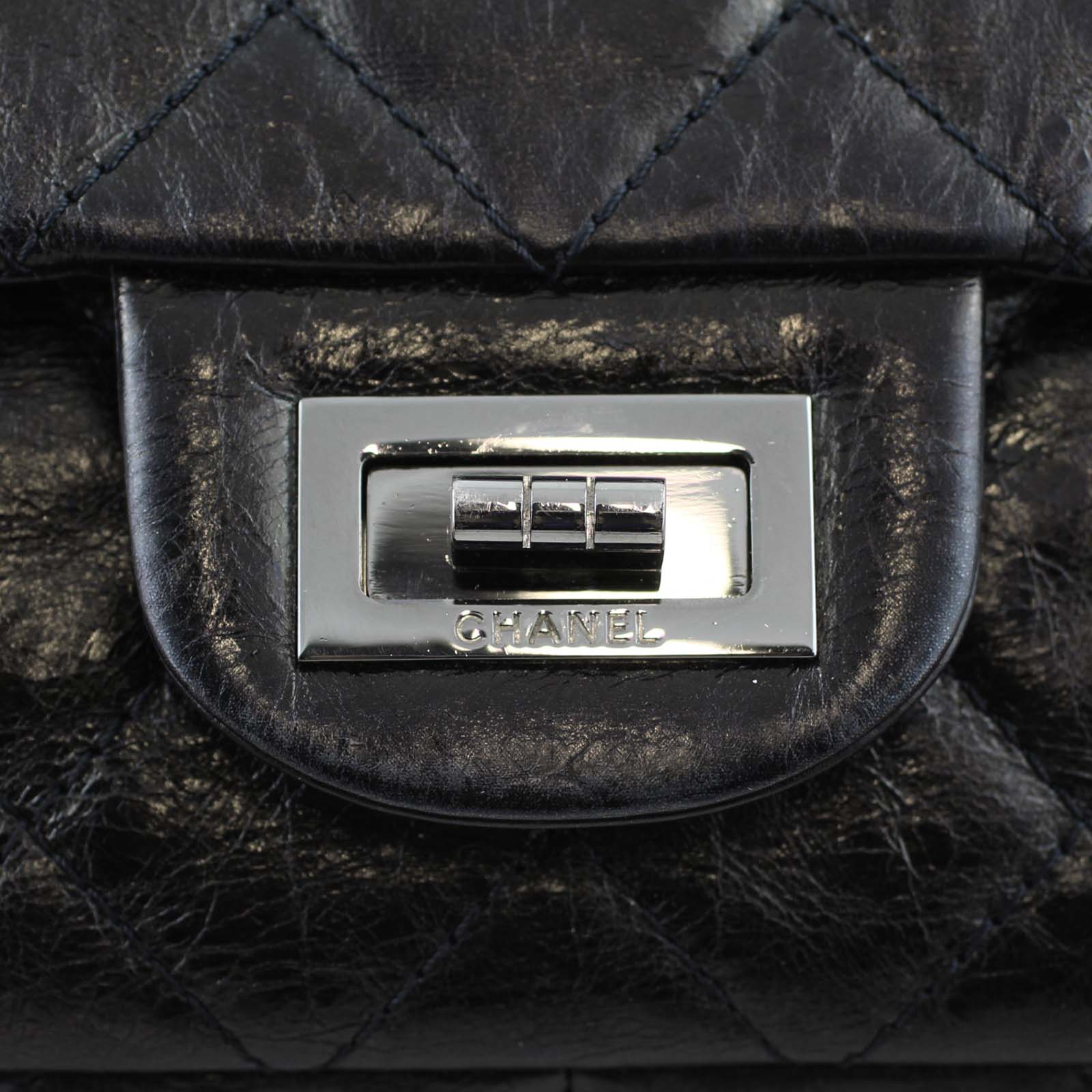 Chanel Reissue 227 Double Flap Bag Turn lock