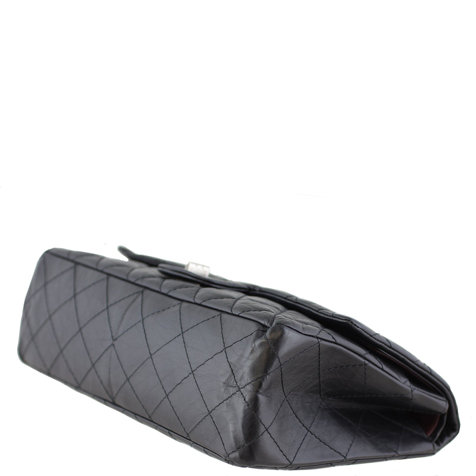 Chanel 2.55 Reissue 227 Flap Bag Corner