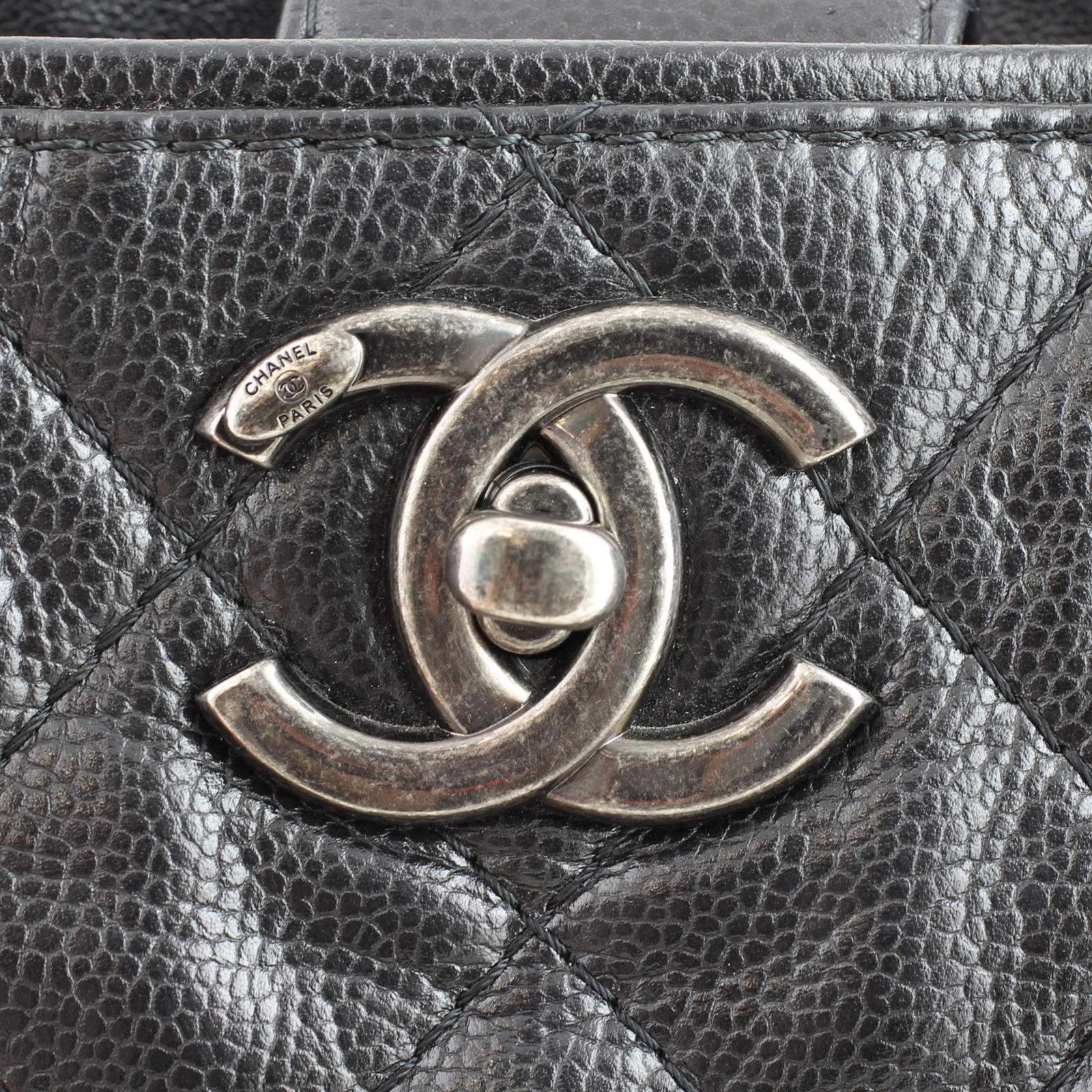 Chanel Be Caviar Tote Medium Logo