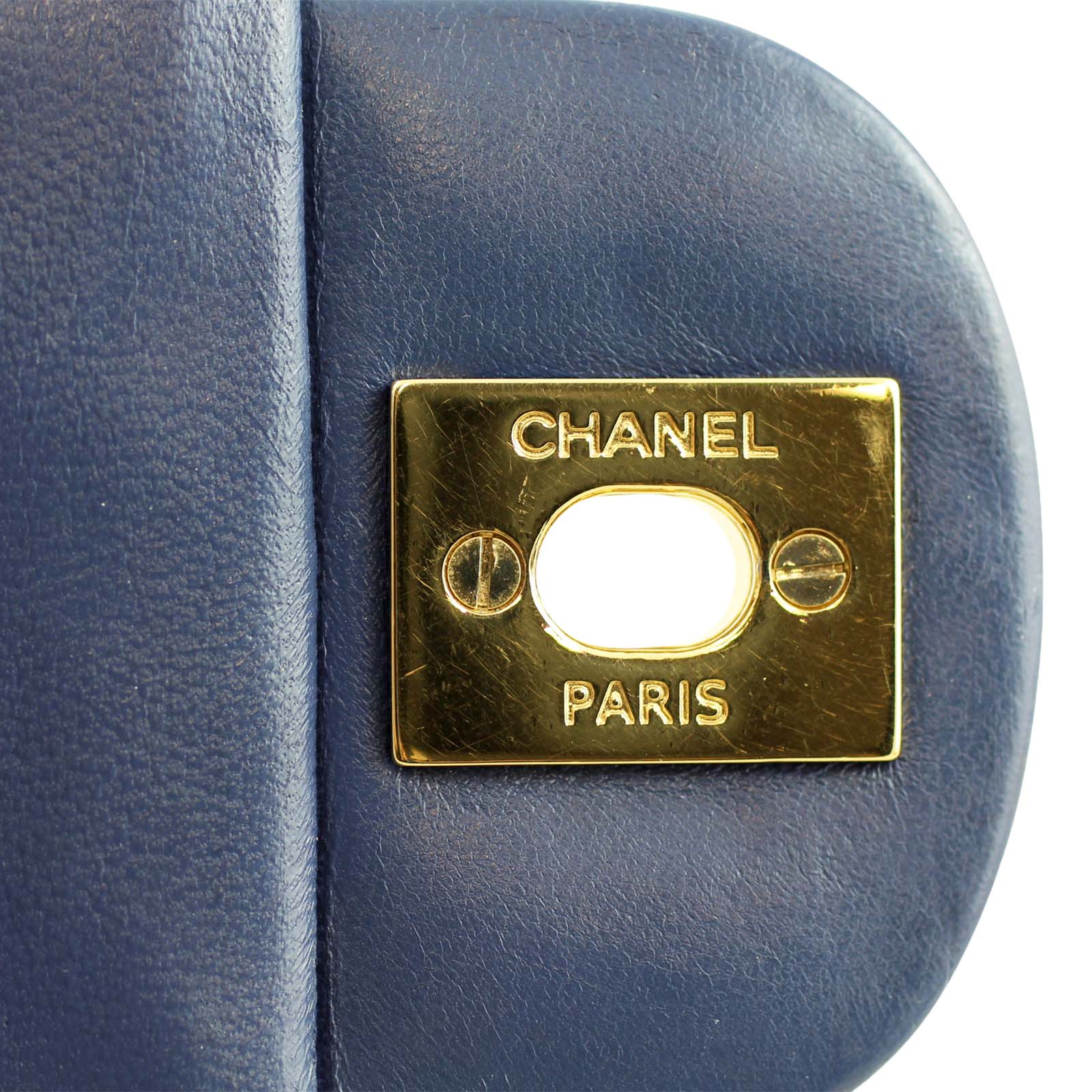 Chanel Porte Bonheur Valentine Charm Flap Bag Chanel plate