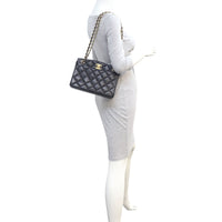 Chanel Vintage CC Lock Pocket Chain Tote Mannequin