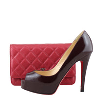 Chanel Wallet on Chain Scale