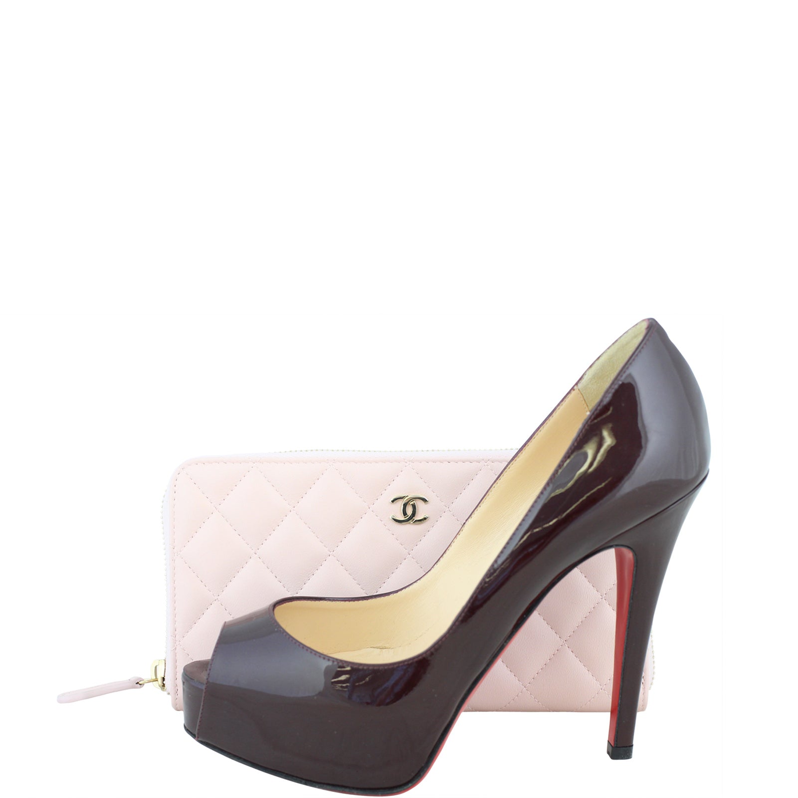 Chanel Zip Around Wallet Scale