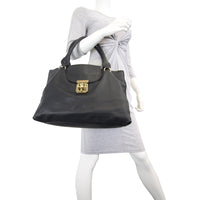 Chloe Elsie Large Shopping Bag Mannequin