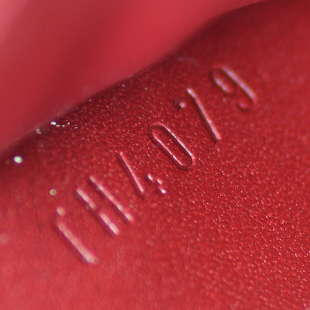 Louis Vuitton Sarah Wallet Code