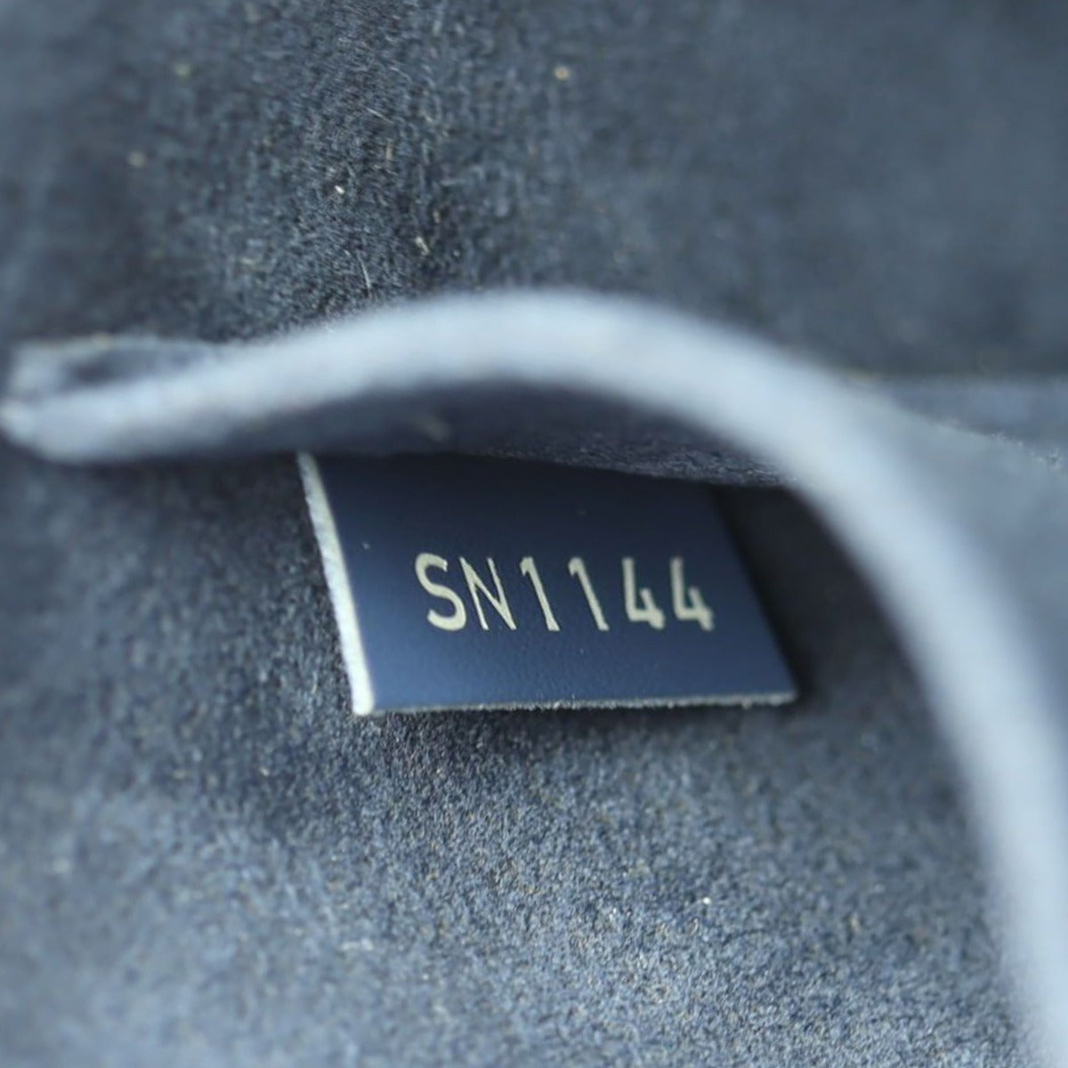 Louis Vuitton Alma MM Epi Date code
