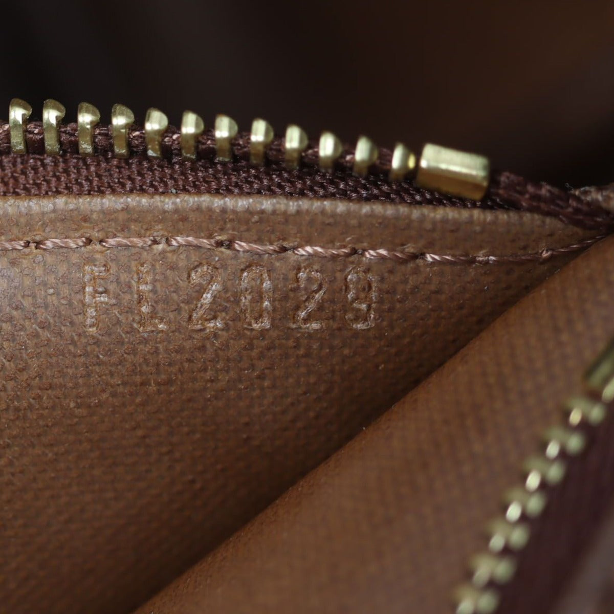 Louis Vuitton Toilet Dopp Pouch Monogram Date code
