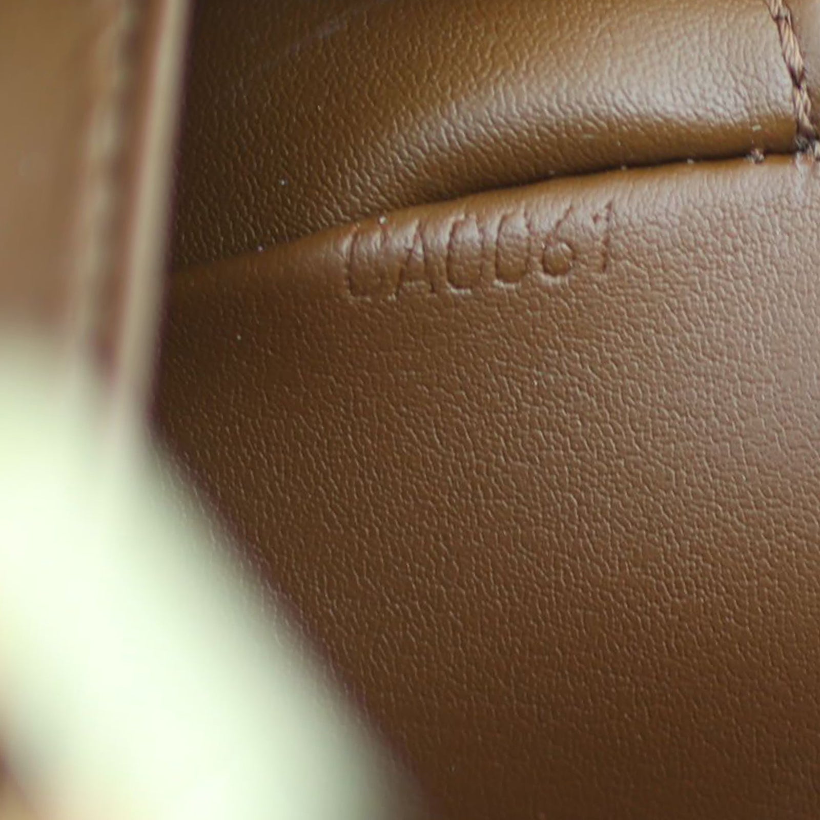 Louis Vuitton Thompson Street Monogram Vernis Date code