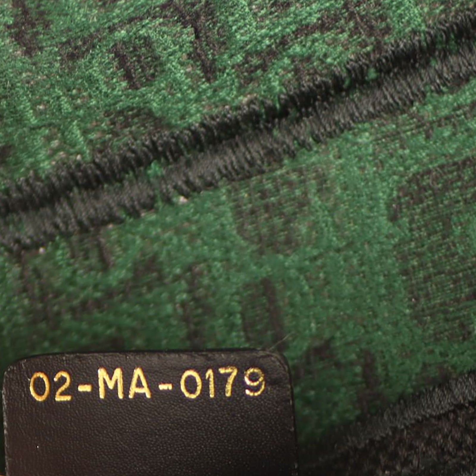 Dior Oblique Embroidery Saddle Bag Date code