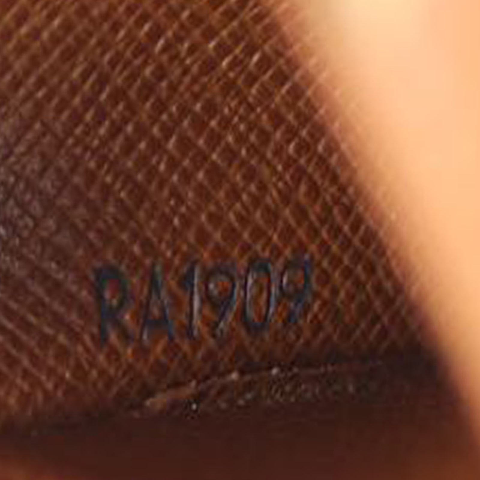 Louis Vuitton 4 Key Holder Monogram Date Code