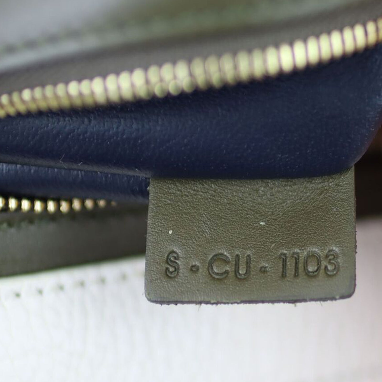 Celine Trapeze Medium Date code