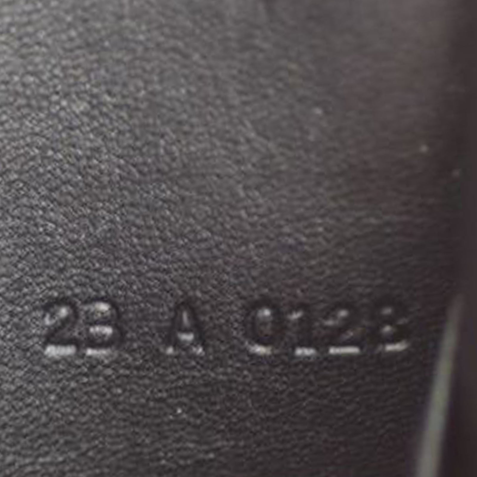 Givenchy Pandora Wallet on Chain Date code