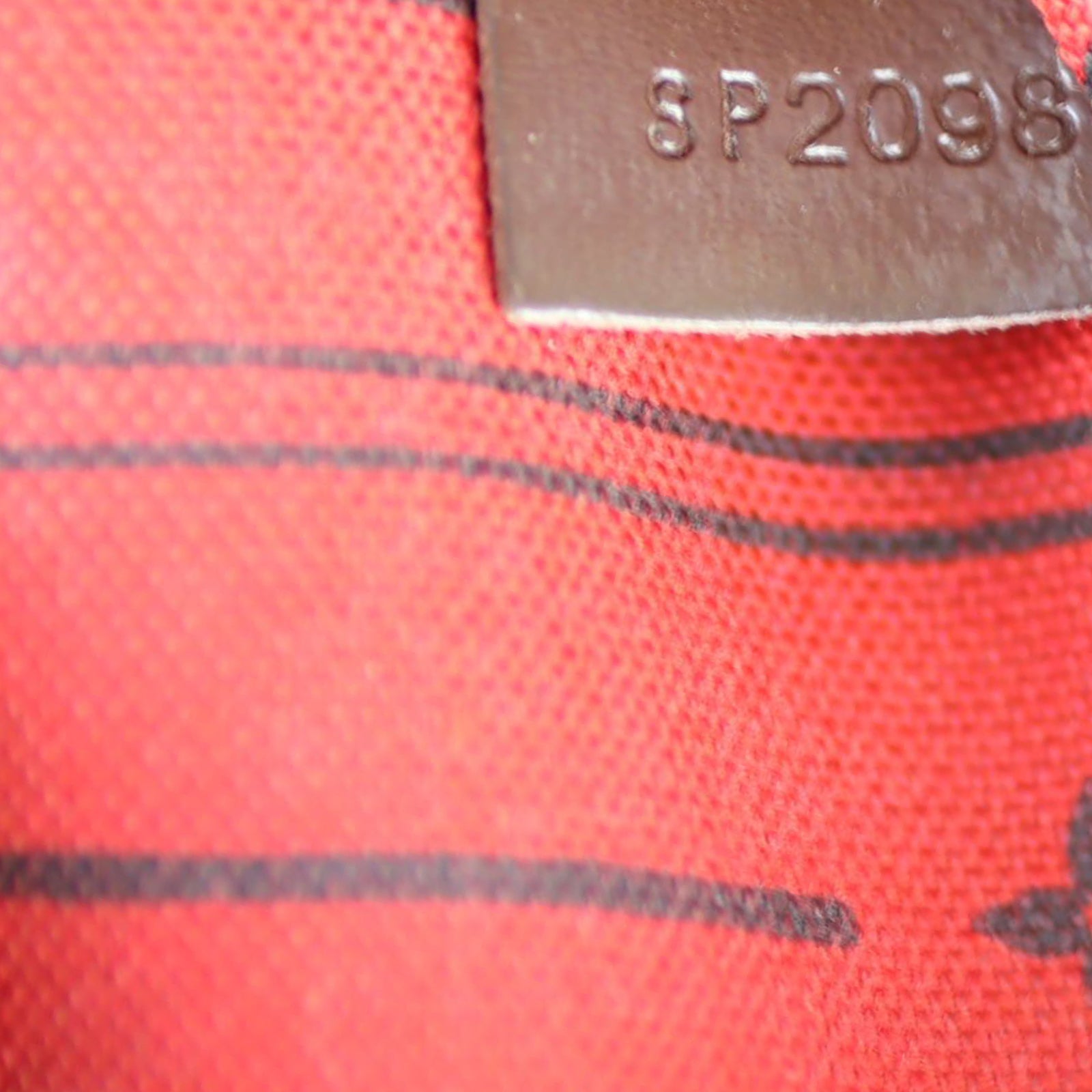 Louis Vuitton Neverfull MM Damier Ebene Date code