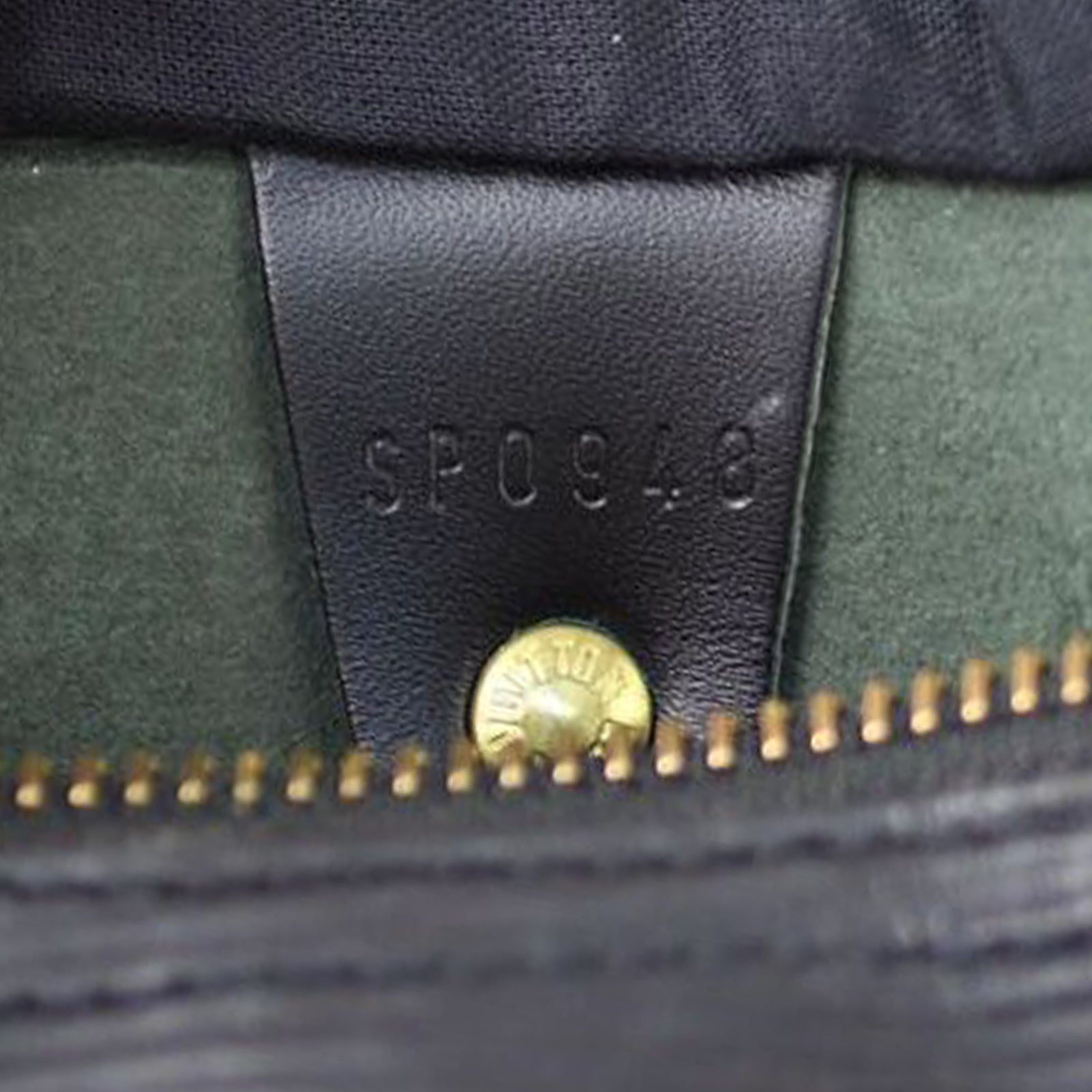 Louis Vuitton Speedy 30 Epi Date code