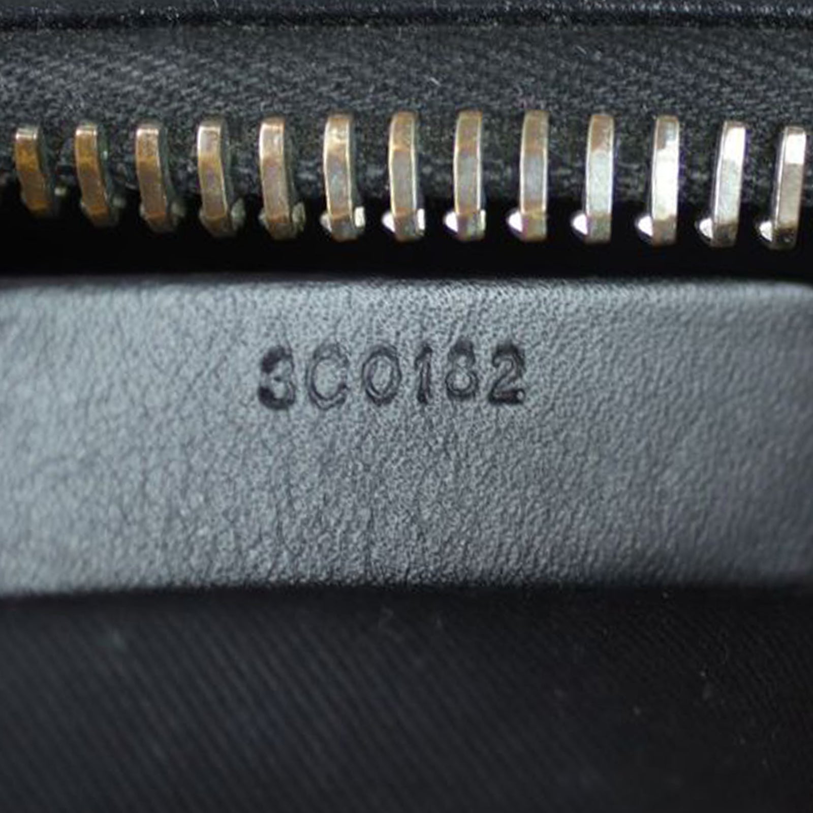 Givenchy Antigona Medium Date code