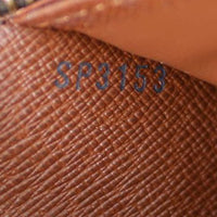 Louis Vuitton Zippy Wallet Monogram Date code