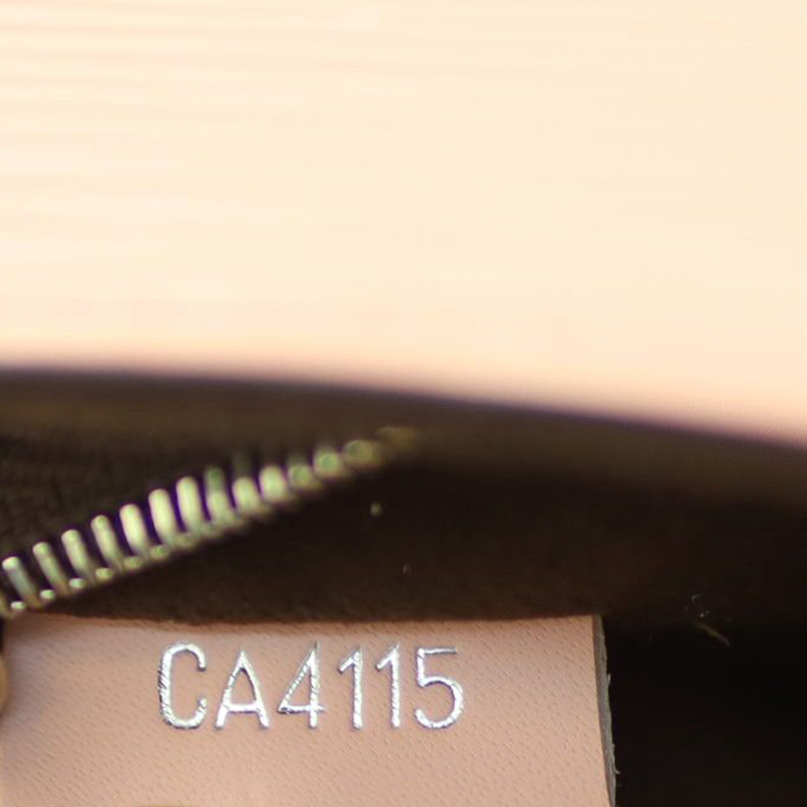 Louis Vuitton Cluny Epi MM Date code