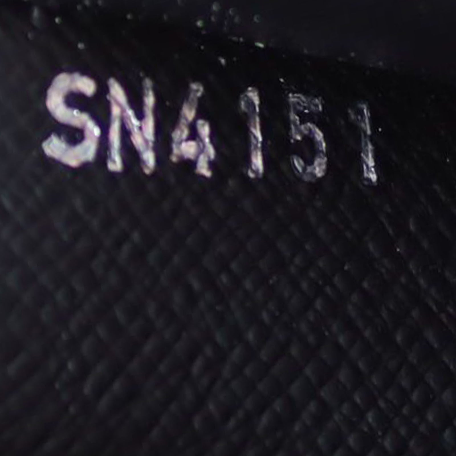 Louis Vuitton Zippy Organiser Epi Stamp