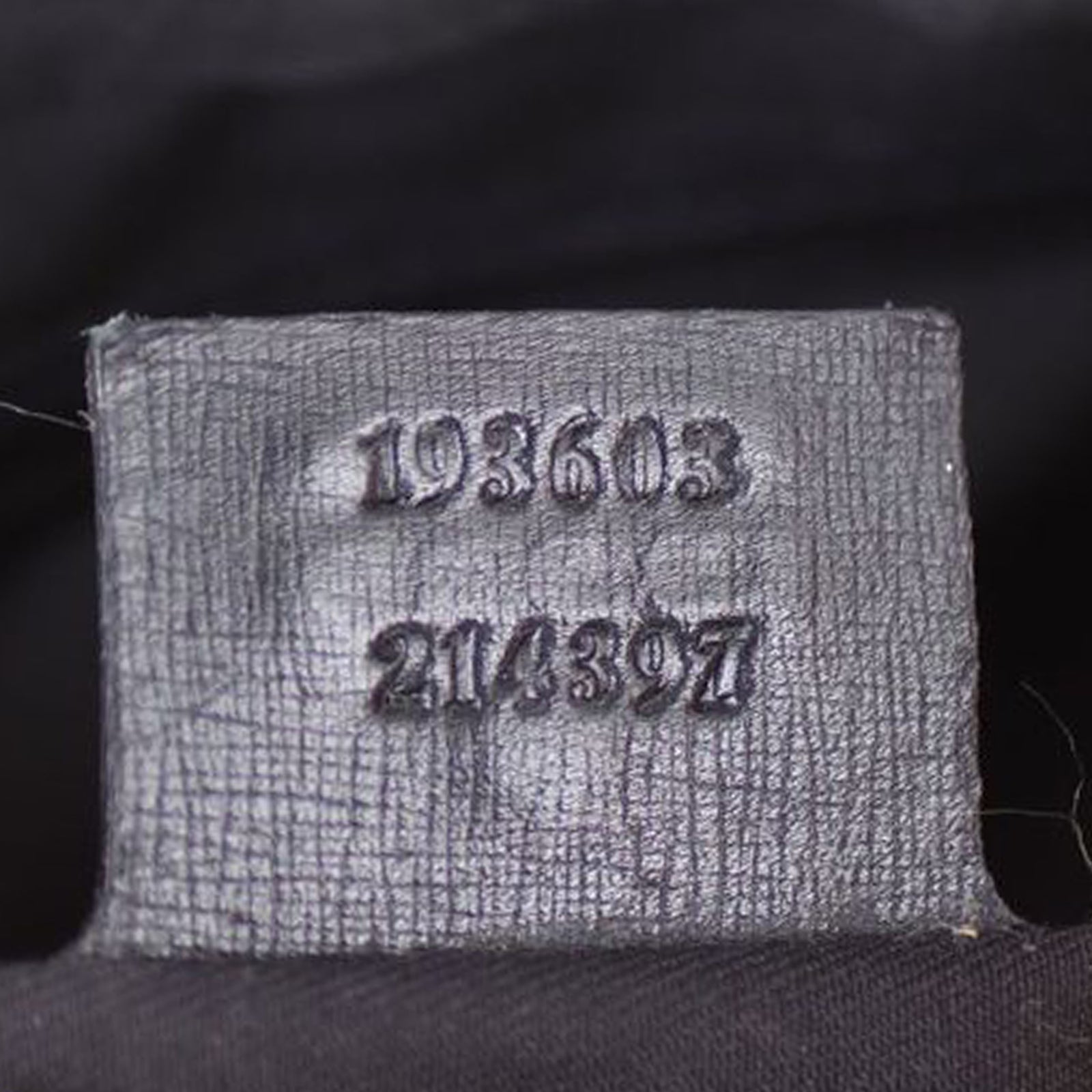 Gucci GG Supreme Joy Boston Medium Date code