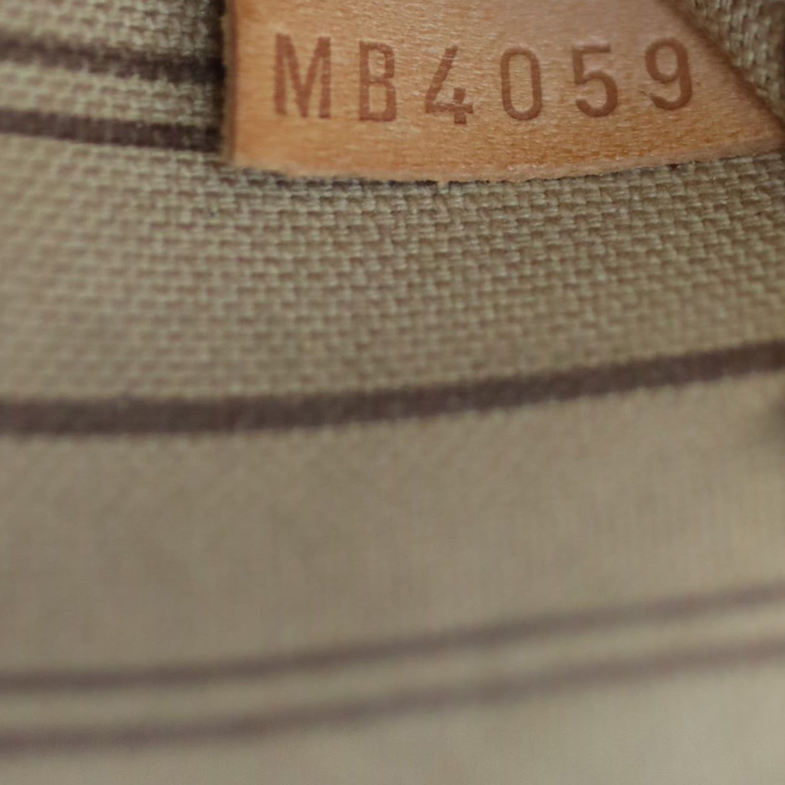 Louis Vuitton Neverfull MM Monogram Date code