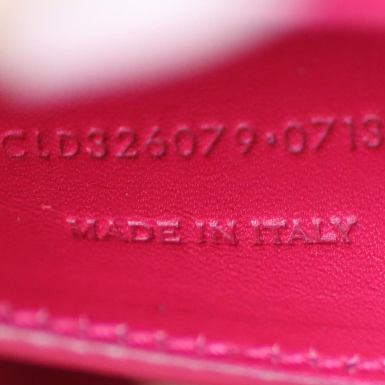 Saint Laurent Classic Kate Clutch Date code