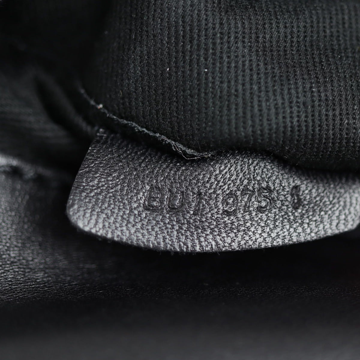 Valentino Va Va Voom Crossbody Bag (black) Date code
