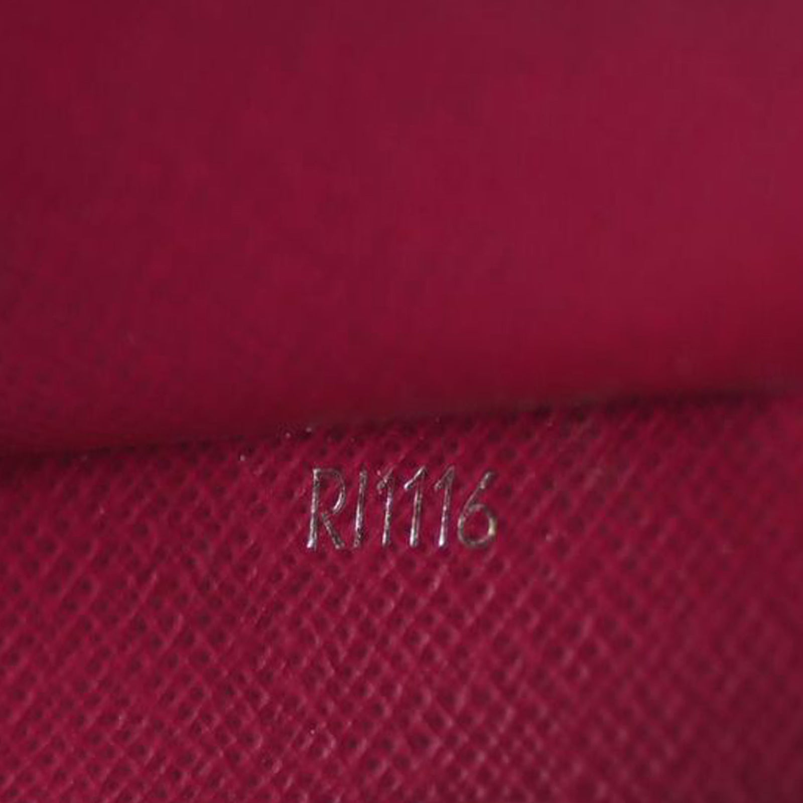 Louis Vuitton Envelope MM Rivets Date code