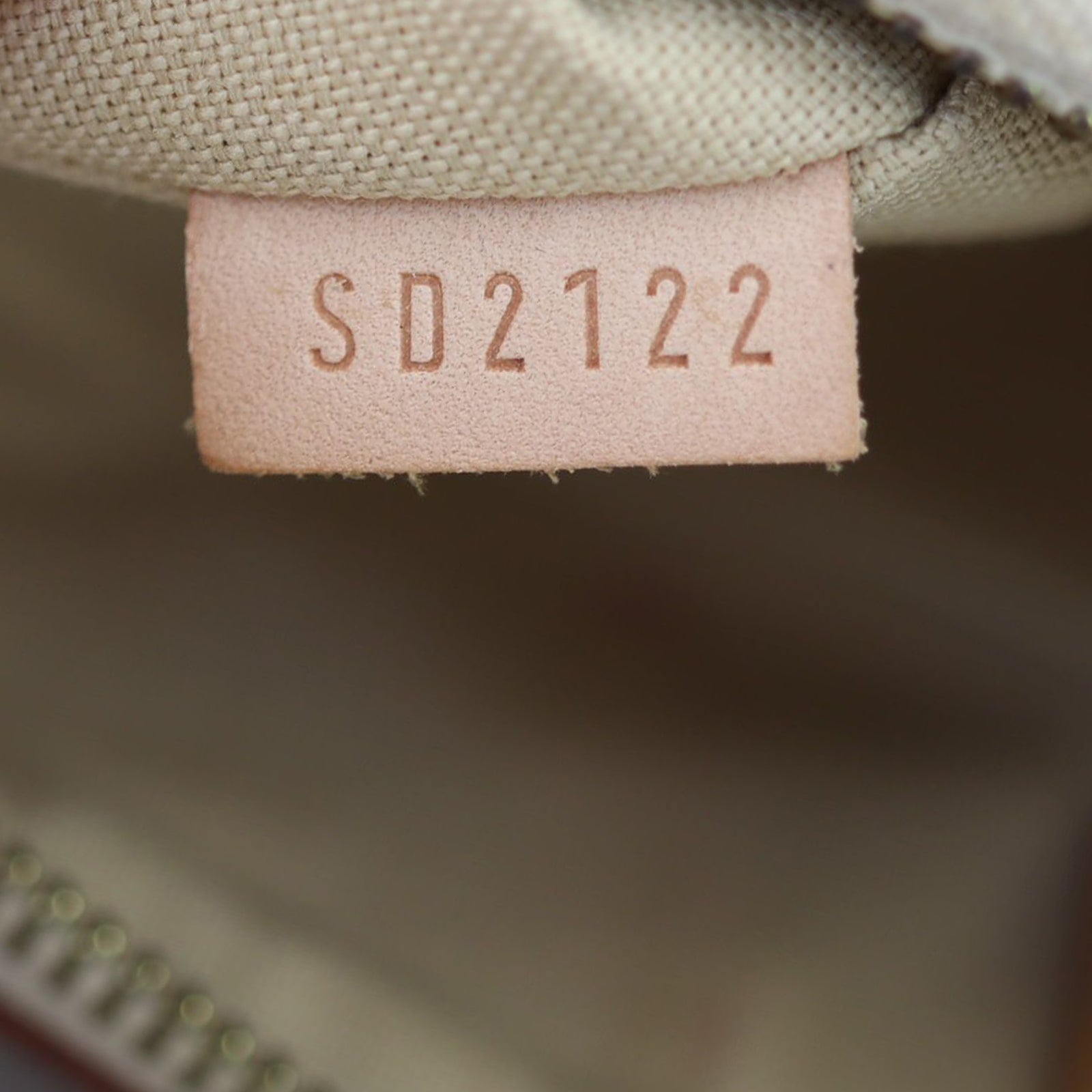 Louis Vuitton Siracusa PM Damier Azur Date code