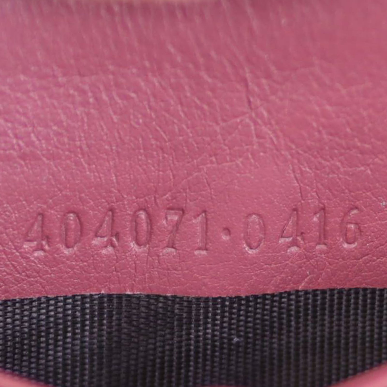 Gucci GG Supreme Blooms Zip Around Wallet Date code