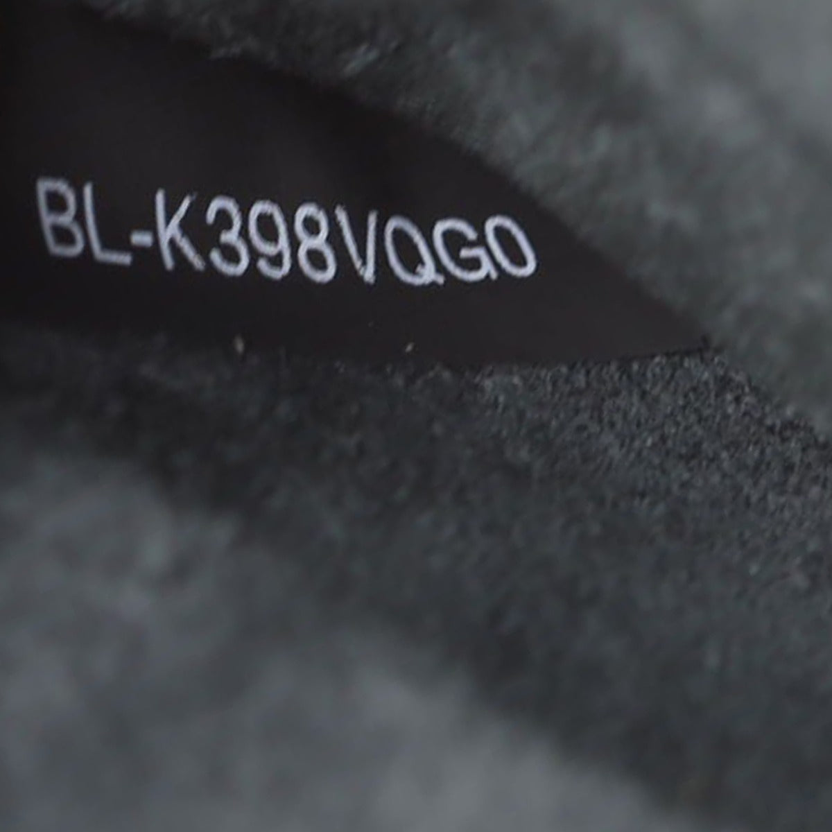 Valentino Glam Lock Medium Shoulder Bag Date code
